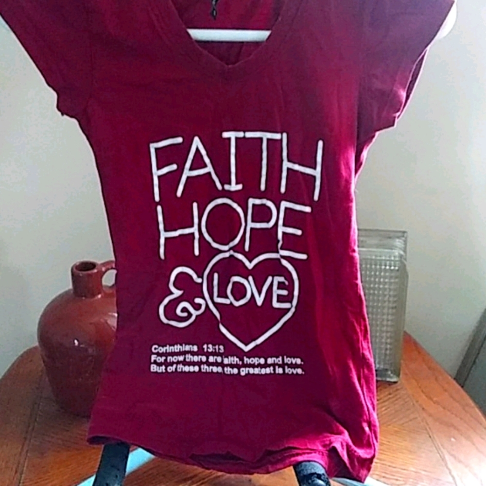 Short sleeve faith, hope love tee